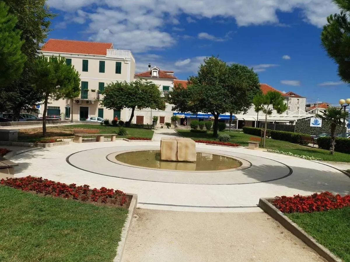 Apartment Lilybelle Kastela 0*,  Croatia