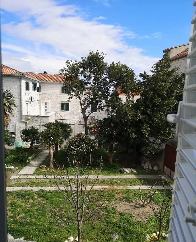 Apartment Lilybelle Kastela