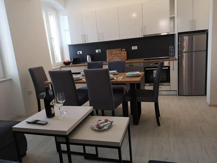 Apartment Lilybelle Kastela