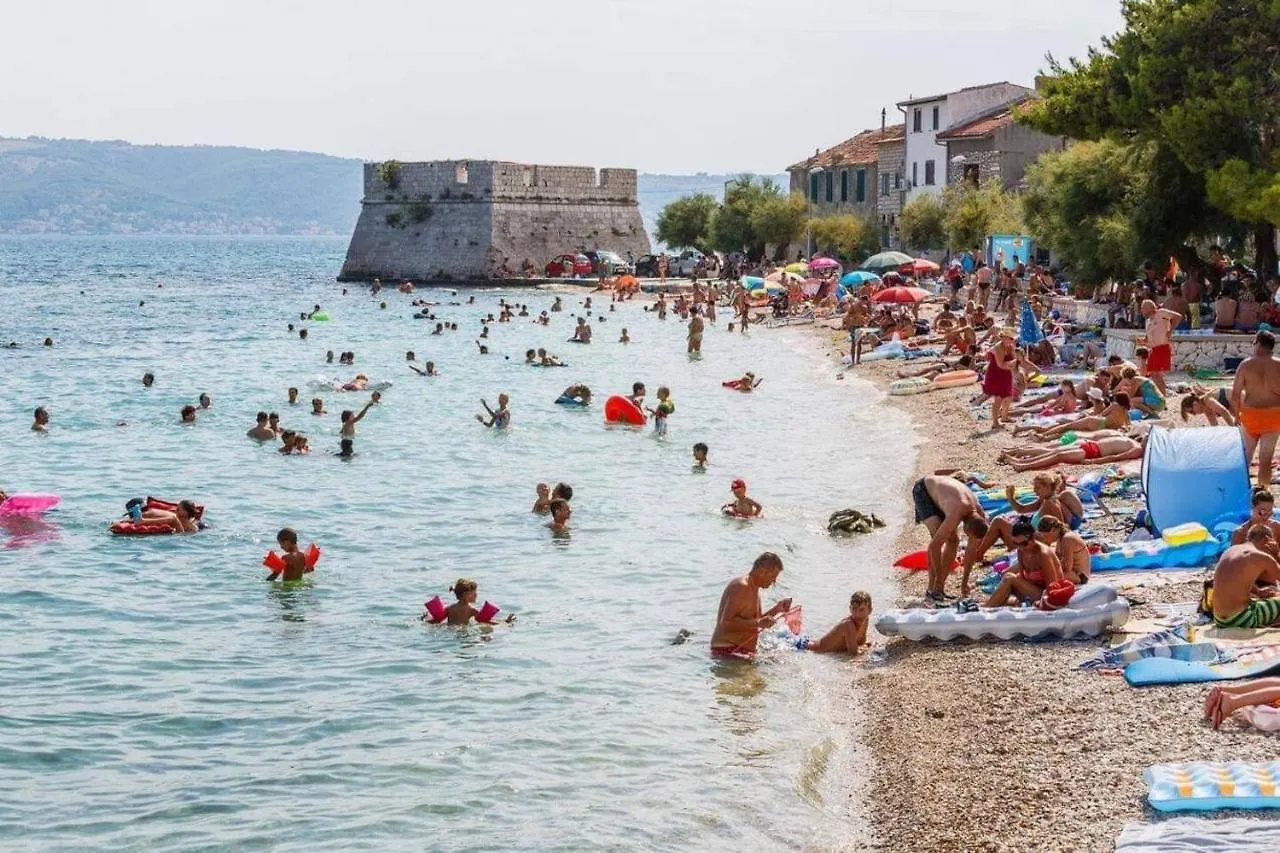 Apartment Lilybelle Kastela 0*,
