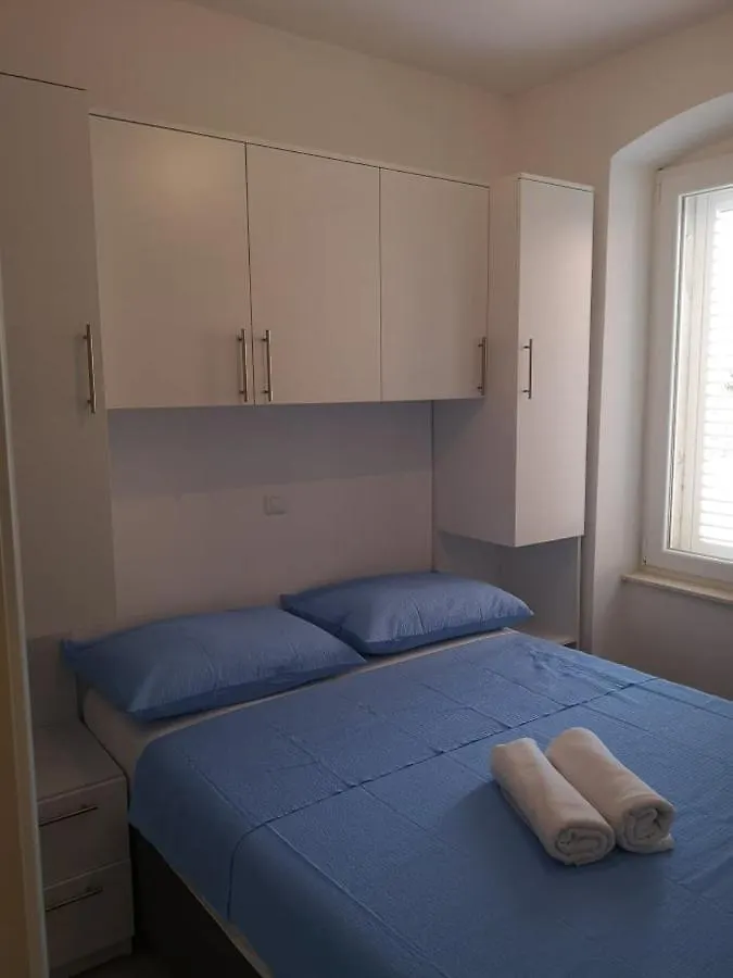 Apartment Lilybelle Kastela