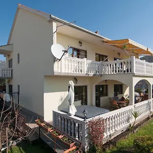 Apartmán Corana, Kaštela