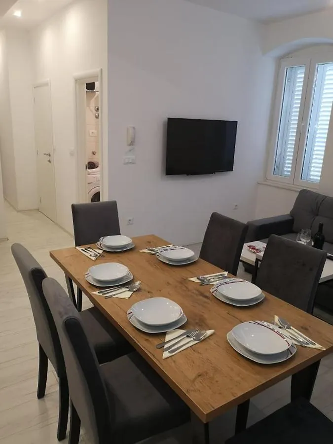 Apartment Lilybelle Kaštela 0*,  Chorvatsko